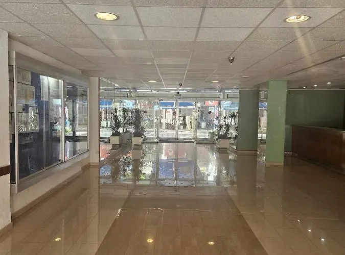 Playa De Levante-centro Salou, 2 Salou